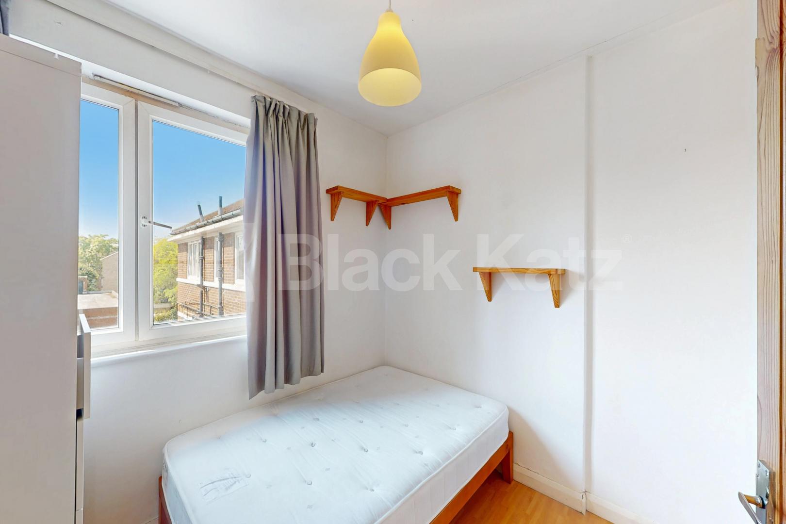 Spacious and bright, split level four bedroom property in London Bridge Lockyer Estate, Kipling Street, London Bridge